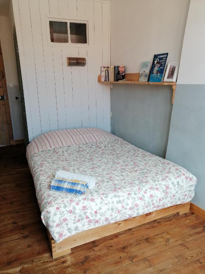 File Dans Ta Chambre ! Le Monastier sur Gazeille Zimmer foto